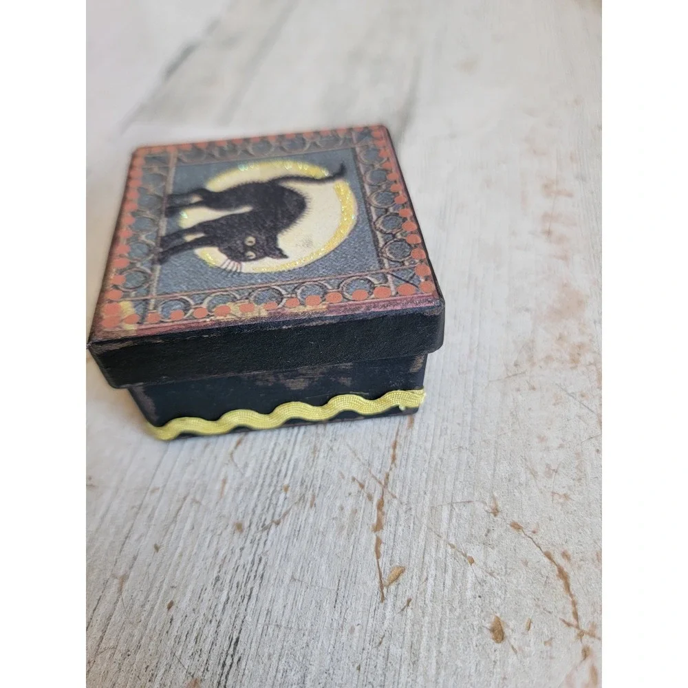 Mini primitive black cat cardboard Halloween box trinket Unique Home
